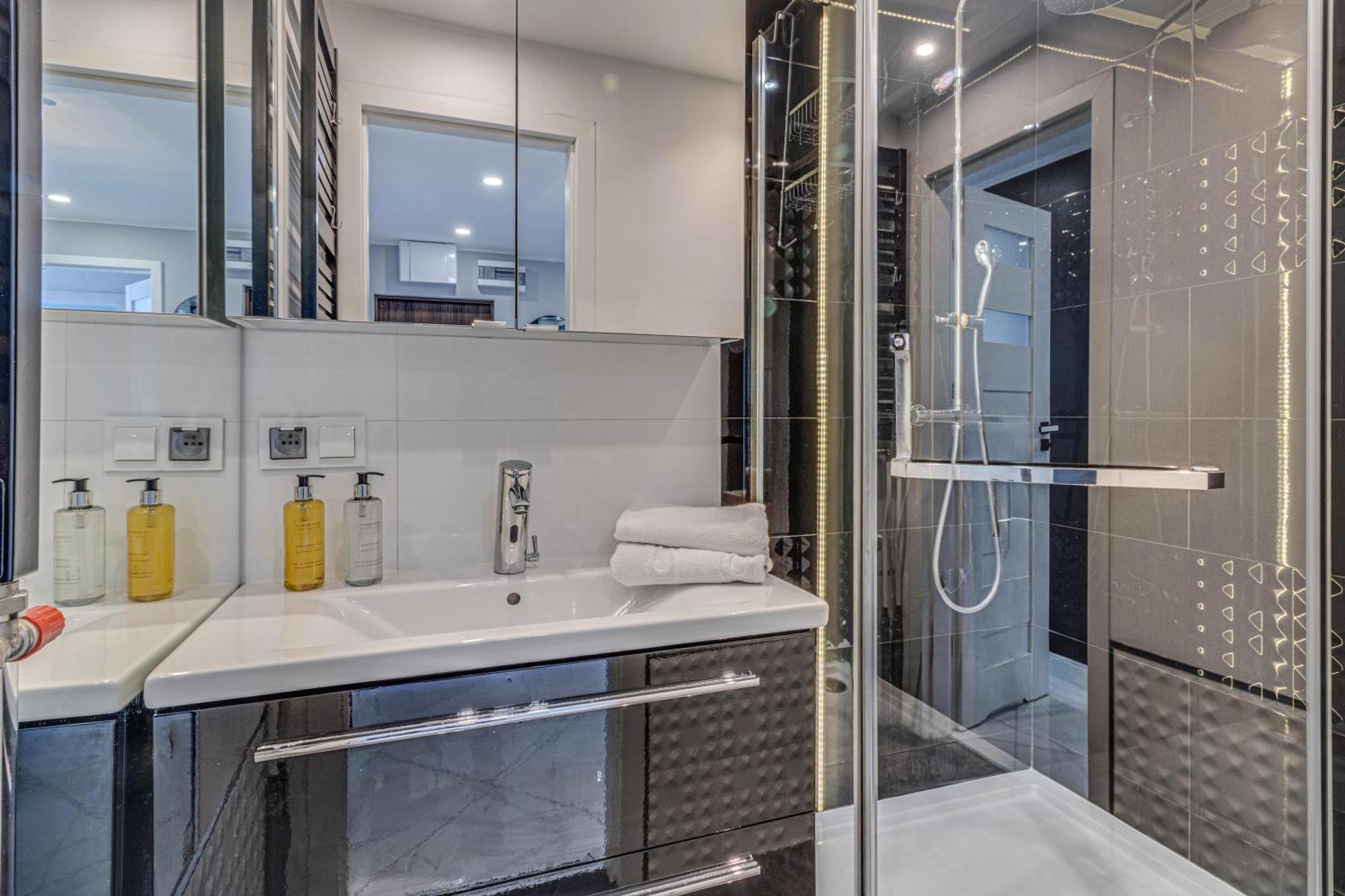 Rentplanet - Apartament Popowicka Apartment Wroclaw Luaran gambar